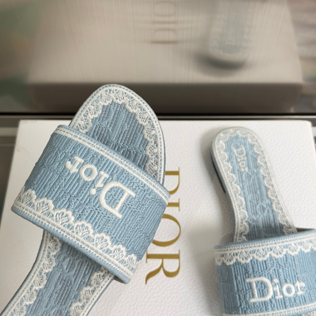 Dior Dentelle Lace Flat Slides – Summer 2026