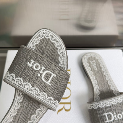 Dior Dentelle Lace Flat Slides – Summer 2026