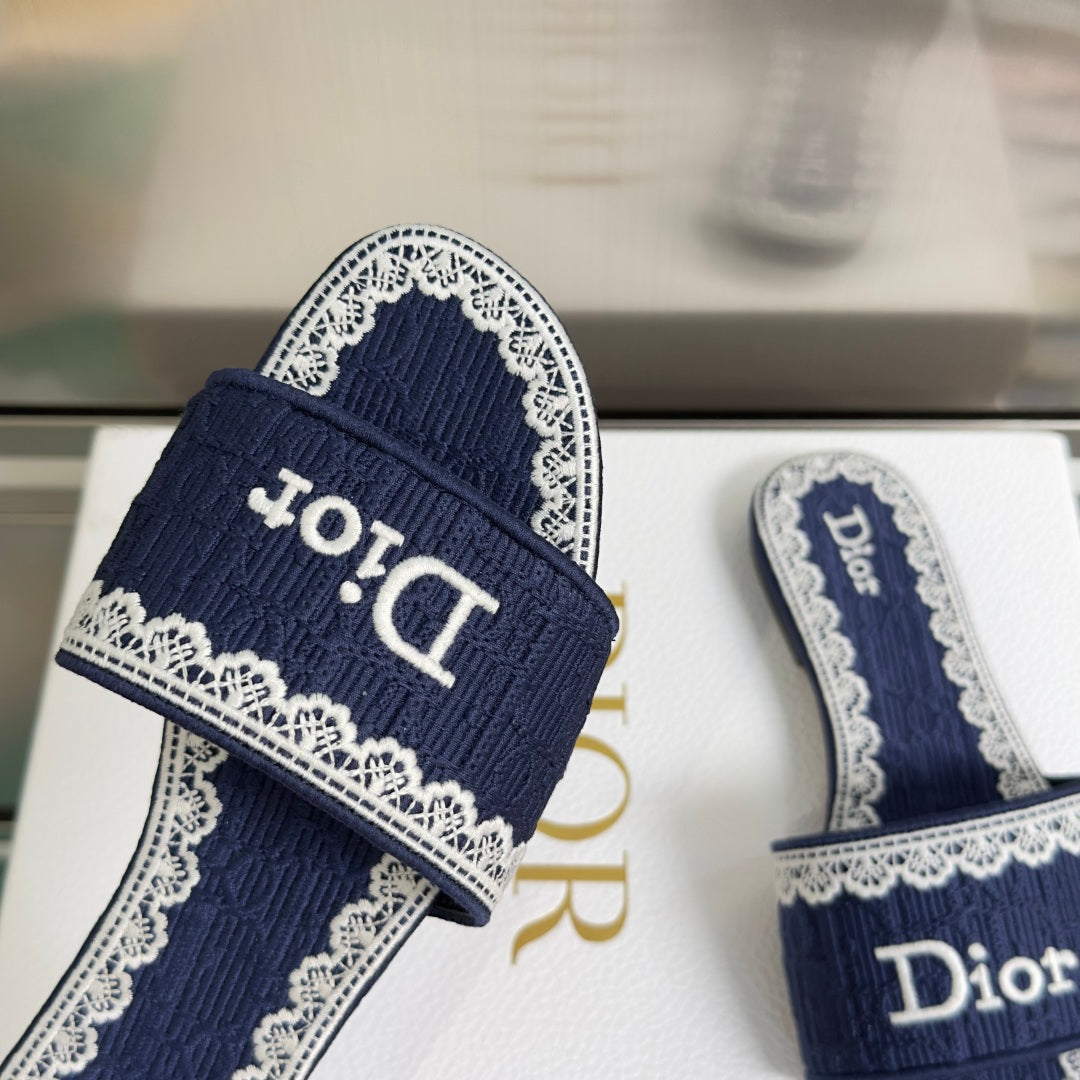 Dior Dentelle Lace Flat Slides – Summer 2026