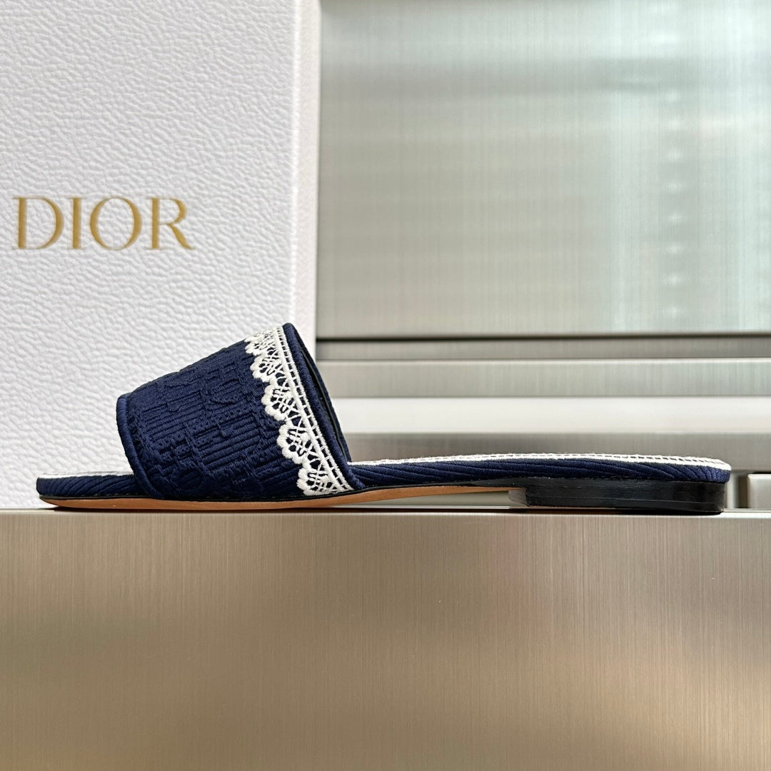 Dior Dentelle Lace Flat Slides – Summer 2026