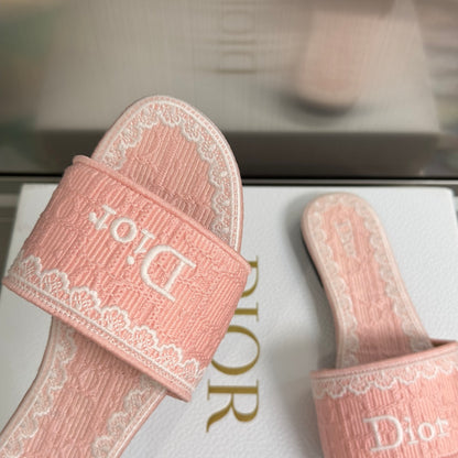 Dior Dentelle Lace Flat Slides – Summer 2026
