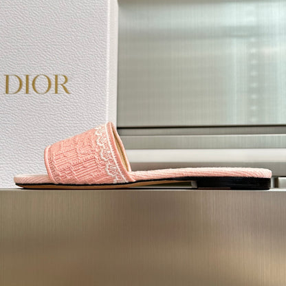 Dior Dentelle Lace Flat Slides – Summer 2026