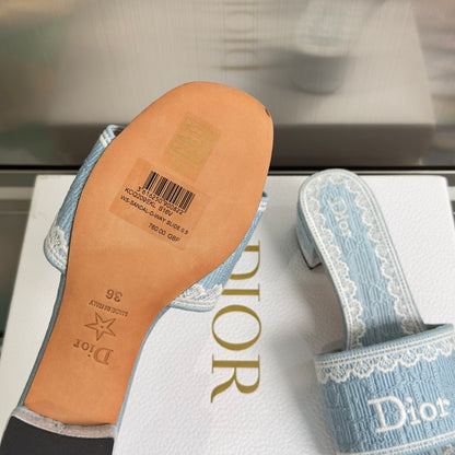 Dior Dentelle Lace Flat Sandals – Summer Collection – 2026