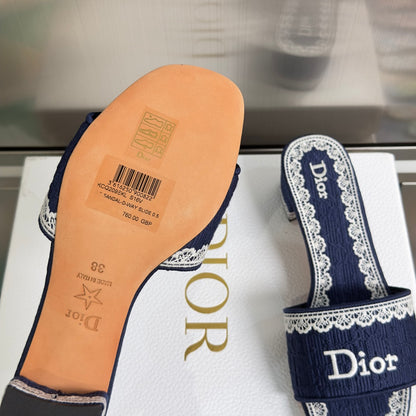 Dior Dentelle Lace Flat Sandals – Summer Collection – 2026