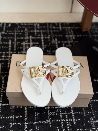 Dolce & Gabbana Jelly Thong Sandals – Spring/Summer Collection