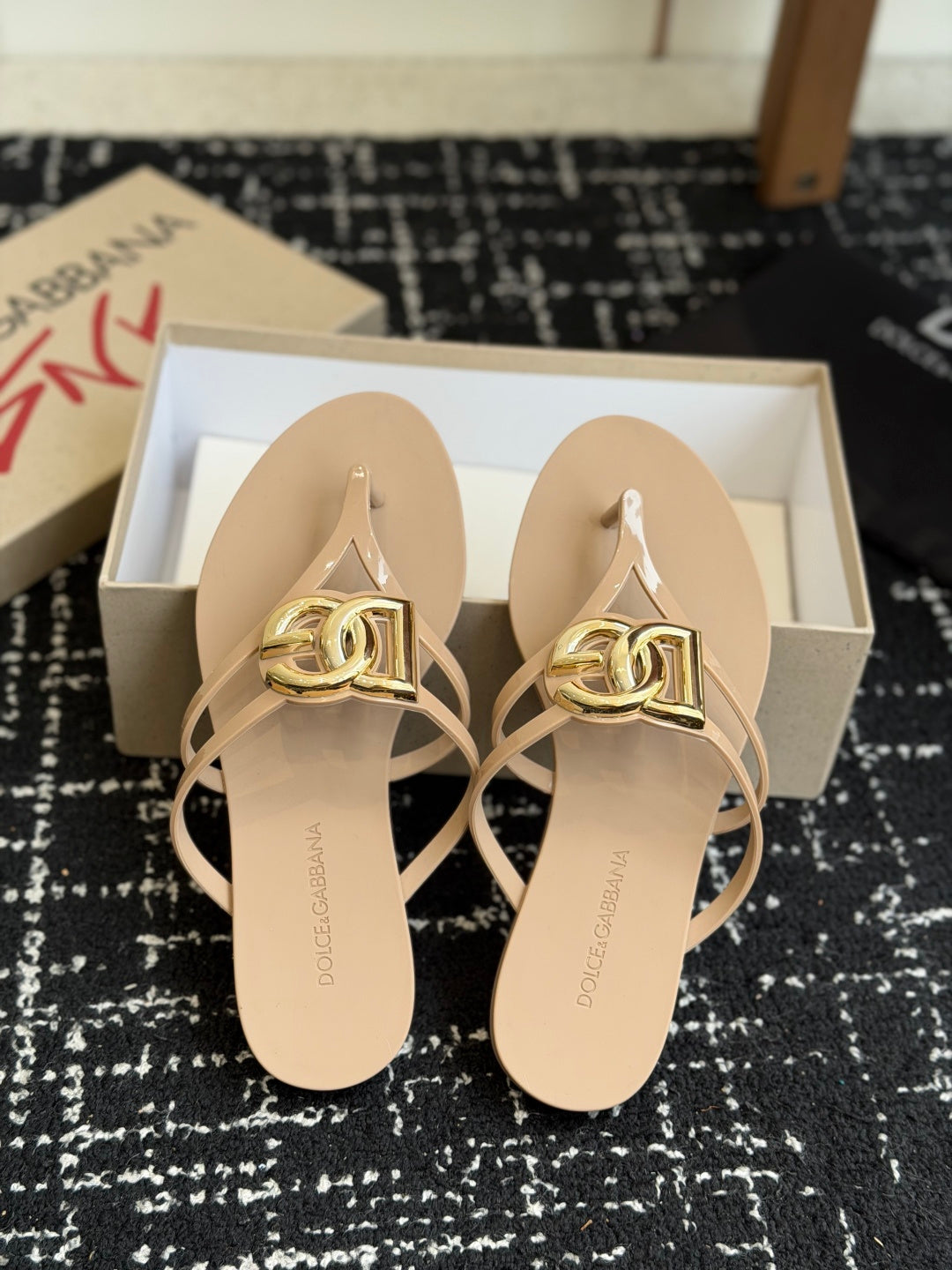 Dolce & Gabbana Jelly Thong Sandals – Spring/Summer Collection