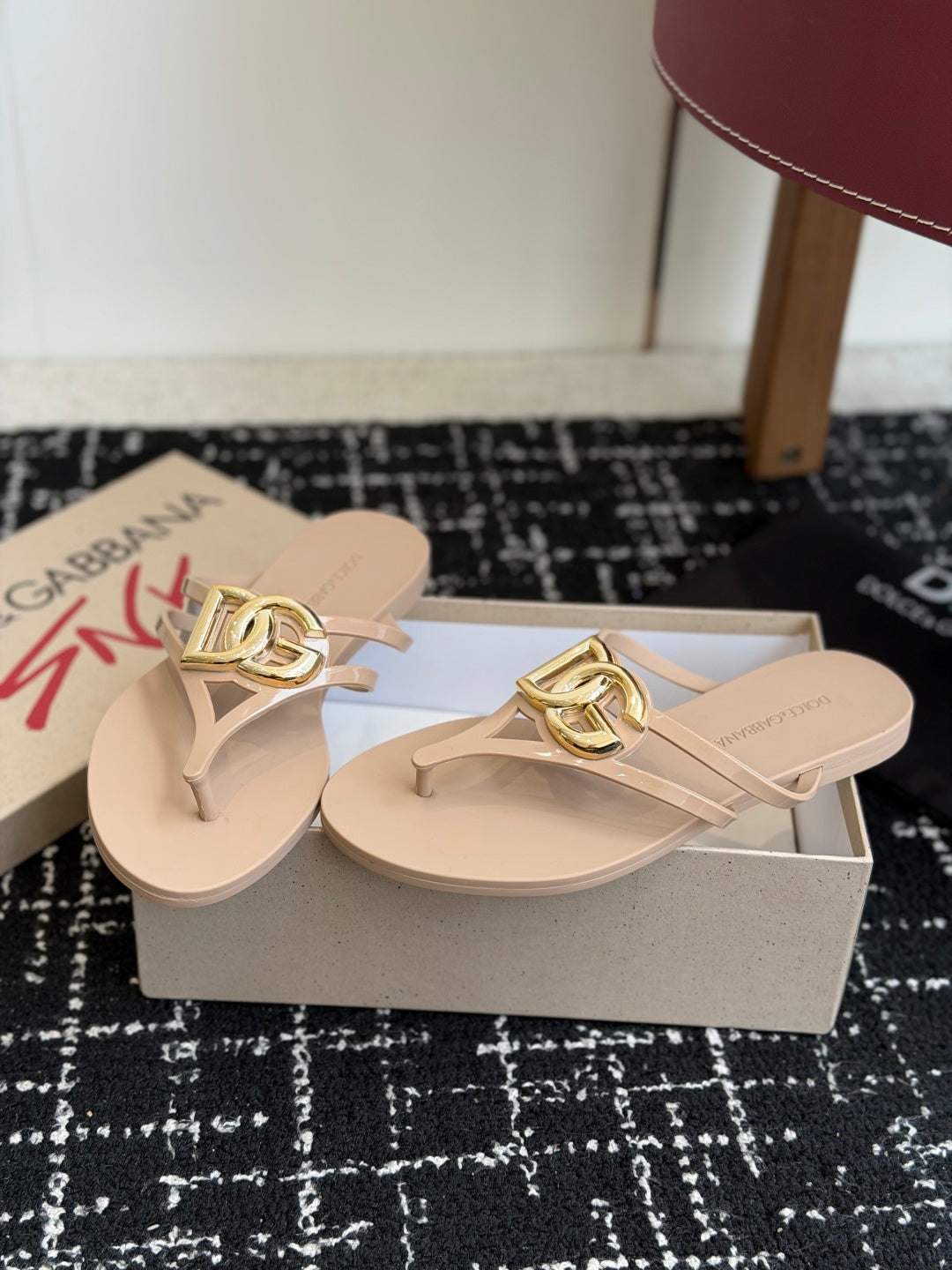 Dolce & Gabbana Jelly Thong Sandals – Spring/Summer Collection