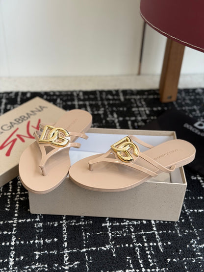 Dolce & Gabbana Jelly Thong Sandals – Spring/Summer Collection