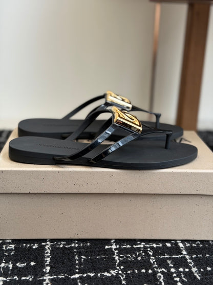 Dolce & Gabbana Jelly Thong Sandals – Spring/Summer Collection