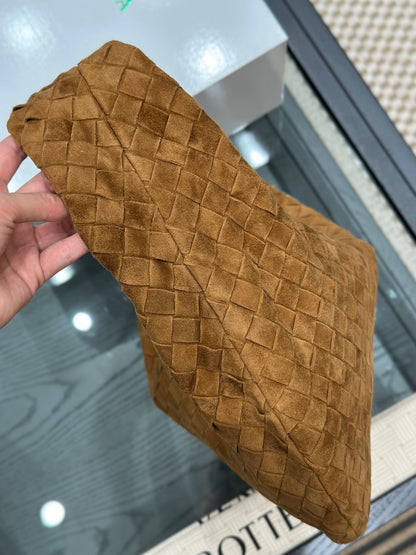 Bottega Veneta Jodie Intrecciato Hobo Bag