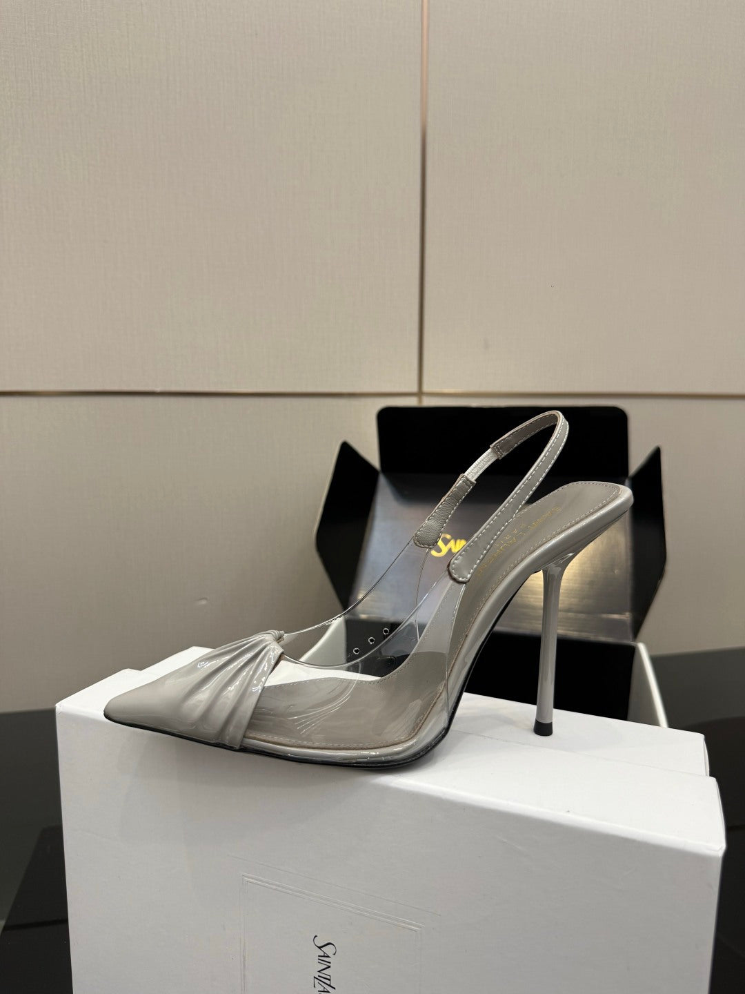Saint Laurent Creased Pointed-Toe Slingback Sandals – Spring/Summer Collection – 26WF