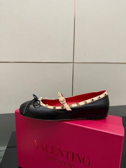 Valentino Classic Leather Sandals – Spring/Summer Collection