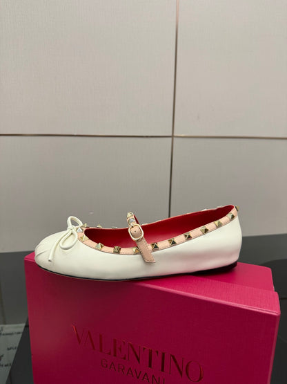 Valentino Classic Leather Sandals – Spring/Summer Collection