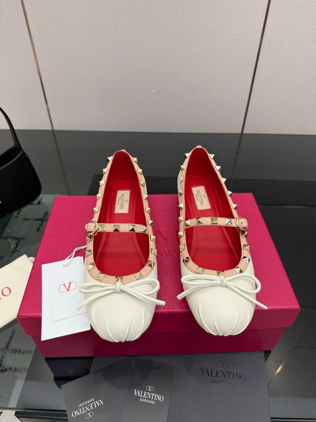 Valentino Classic Leather Sandals – Spring/Summer Collection