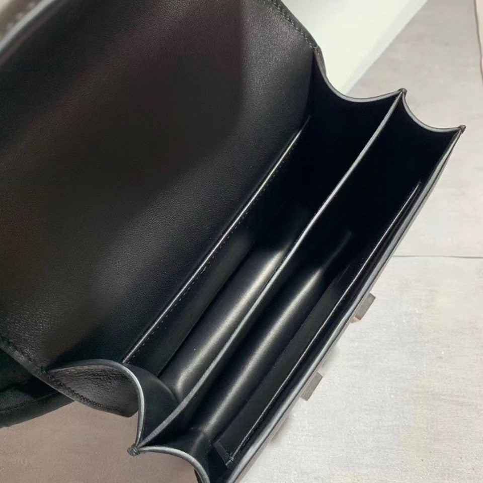 Hermès Constance 19cm Shoulder Bag