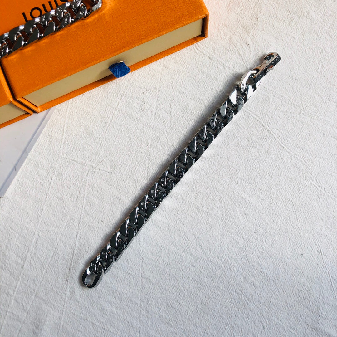 Louis Vuitton Chain Links Monogram Bracelet – Autumn/Winter 2020