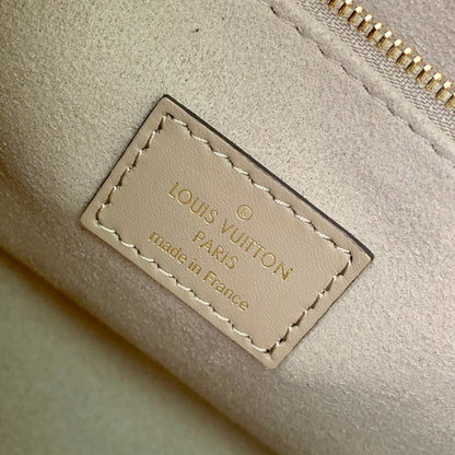 Louis Vuitton Onthego Small Tote Bag