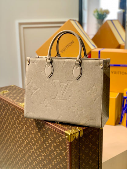 Louis Vuitton ONTHEGO Tote Bag