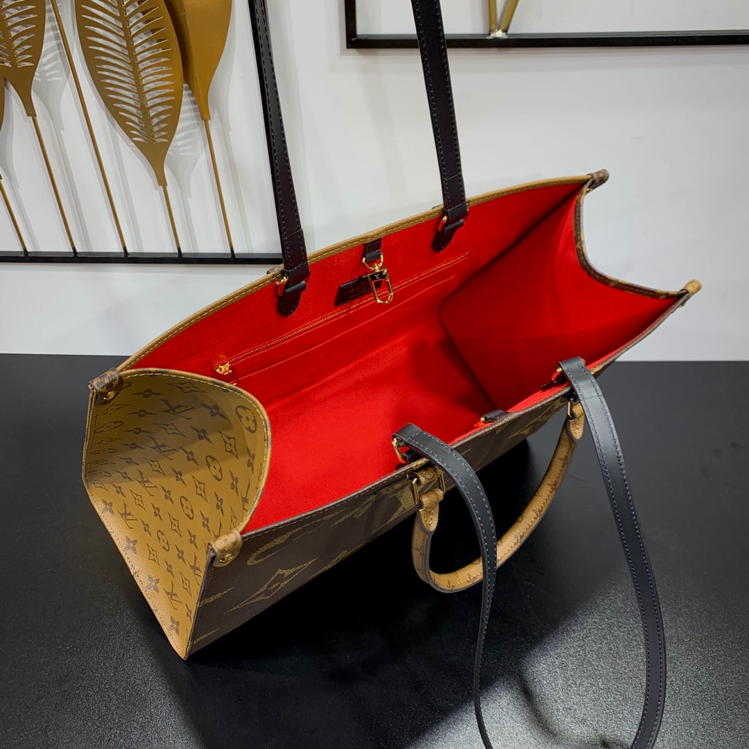 Louis Vuitton Onthego Monogram Giant Tote Bag