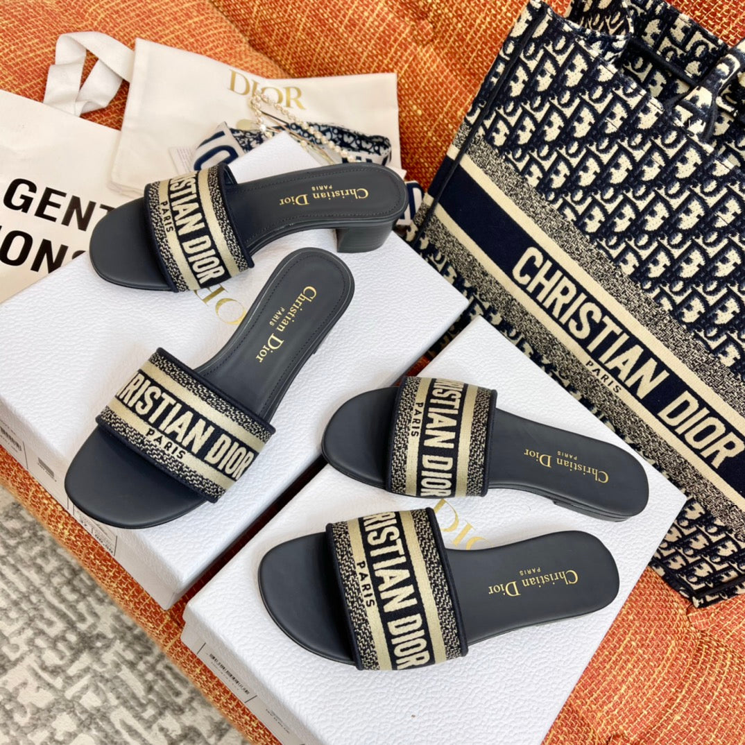 Dior Oblique Embroidered Platform Mules – Spring/Summer Collection
