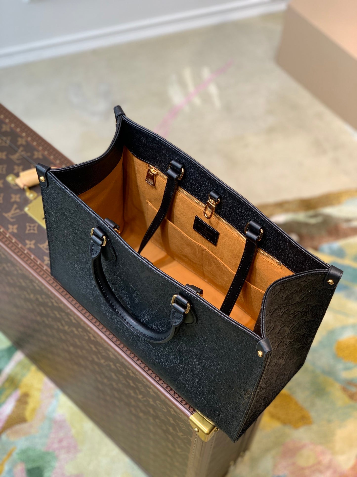 Louis Vuitton Onthego Monogram Tote Bag