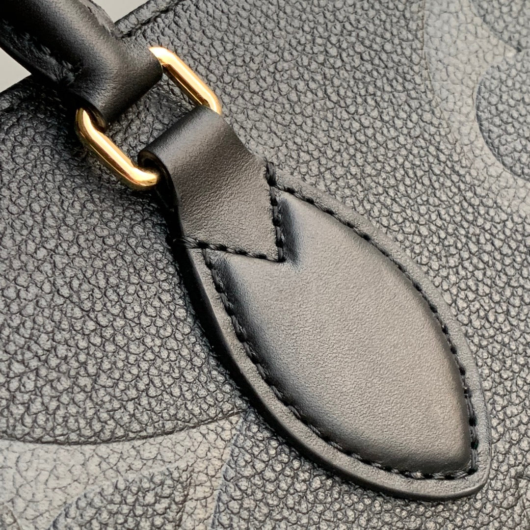 Louis Vuitton Onthego Tote Bag