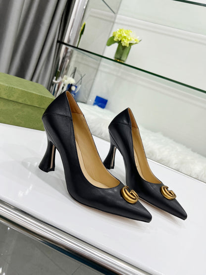 Gucci Double G Buckle Pointed Pumps
