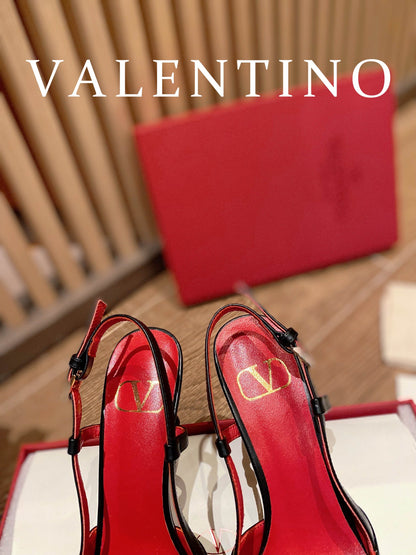 Valentino VLogo Signature Leather Pumps – 2022 Collection
