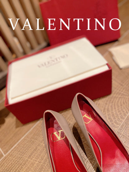 Valentino VLogo Signature Crystal Pumps – 2022 Collection
