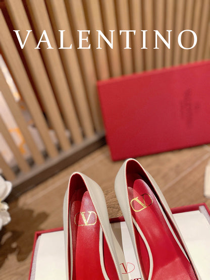 Valentino VLogo Signature Crystal Pumps – 2022 Collection