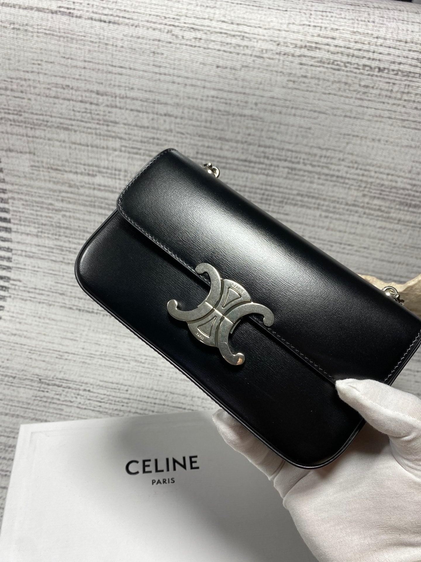 Celine Chain Shoulder Bag – 2022 Spring/Summer Collection