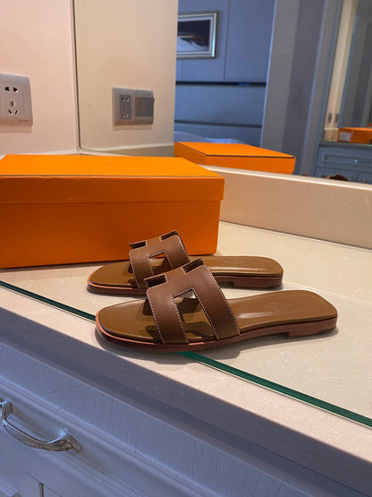 Hermès H Leather Sandals – 2022 Spring Collection