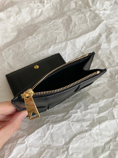 Bottega Veneta Intrecciato Bi-Fold Wallet