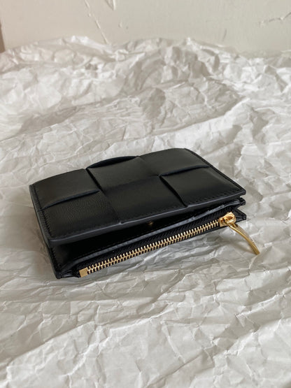 Bottega Veneta Intrecciato Bi-Fold Wallet