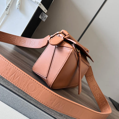 Loewe Puzzle Bag