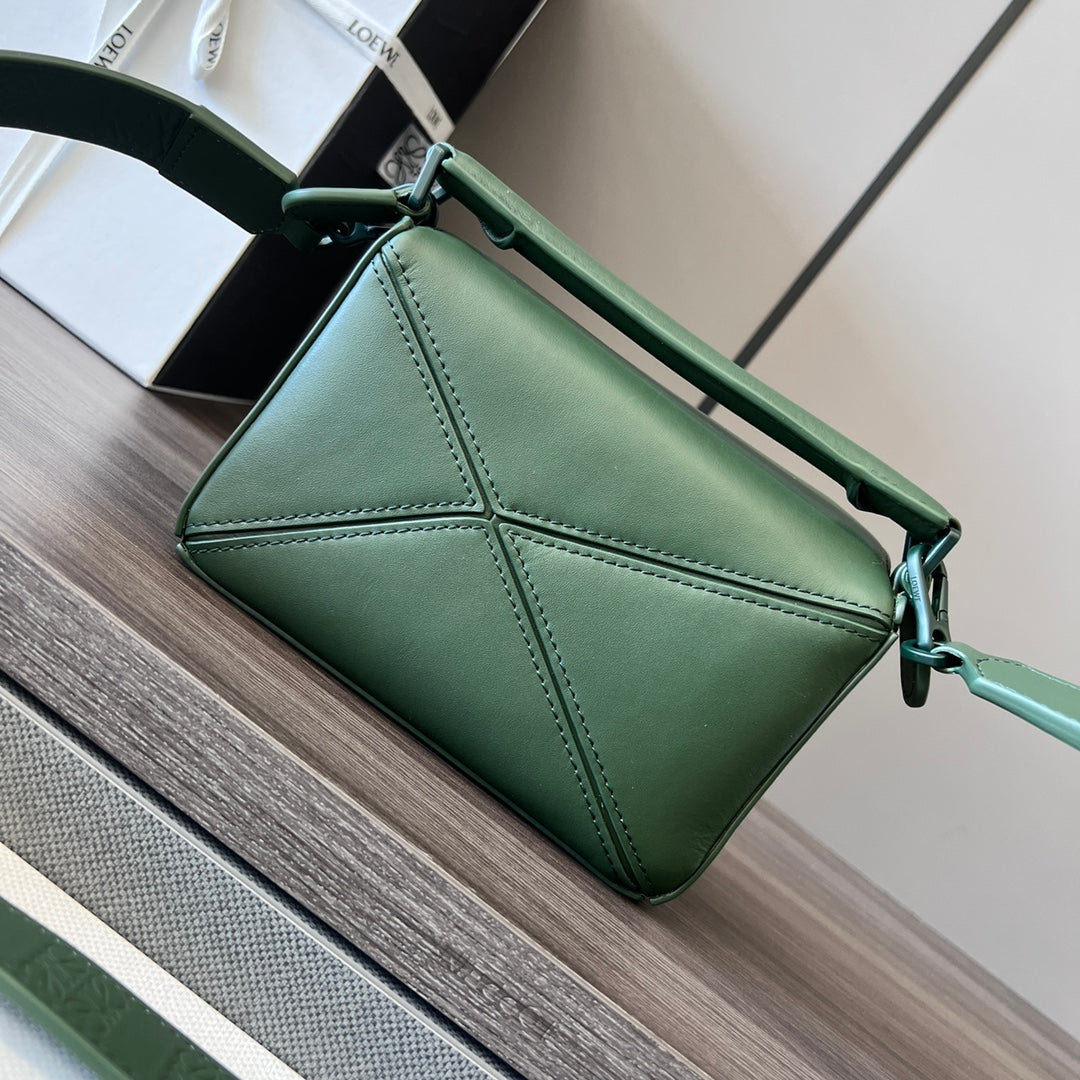Loewe Puzzle Bag