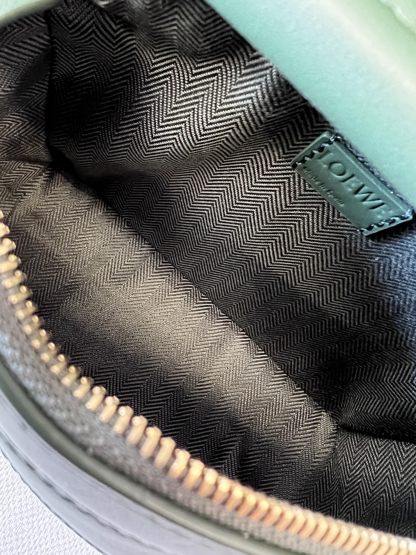 Loewe Puzzle Bag