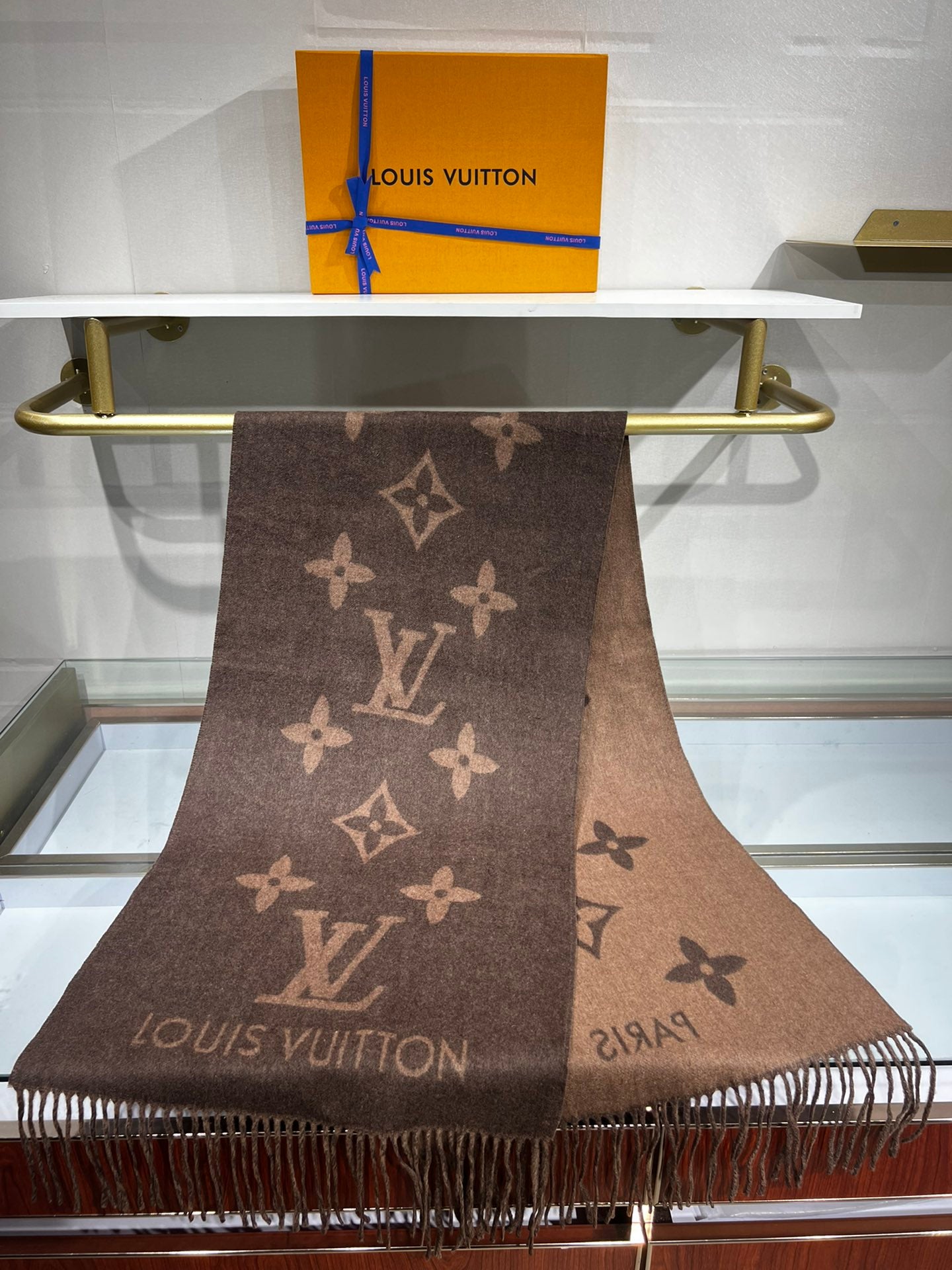 Louis Vuitton Reykjavik Cashmere Scarf