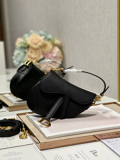 Dior Saddle Shoulder Bag