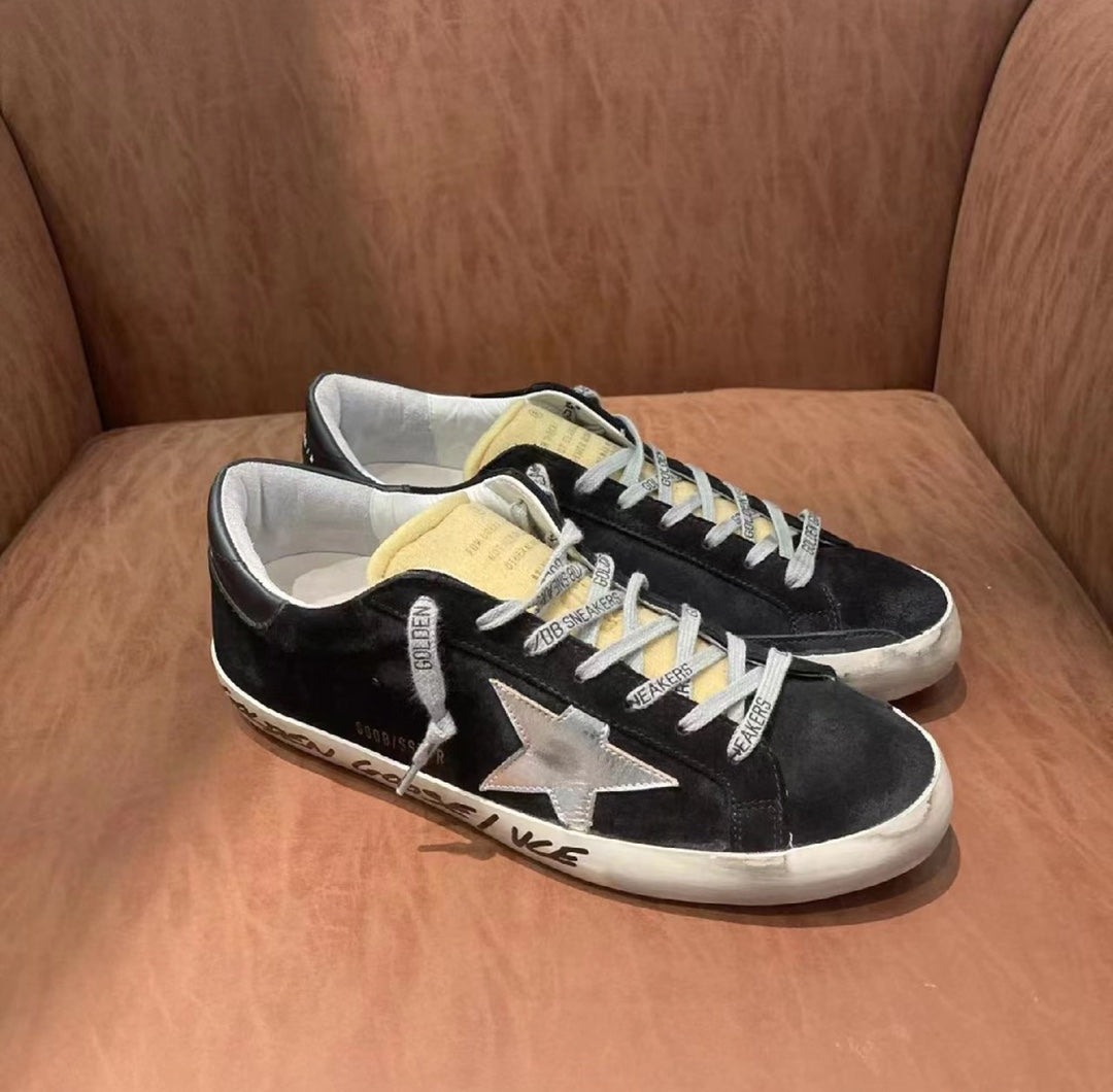 Golden Goose Superstar Distressed Sneakers – 2023 Spring Collection