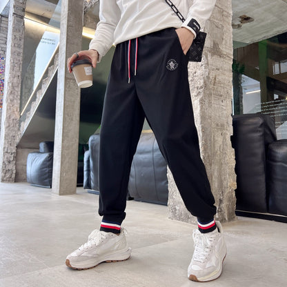 Moncler Logo Embroidered Sweatpants – 2023 Spring/Summer Collection