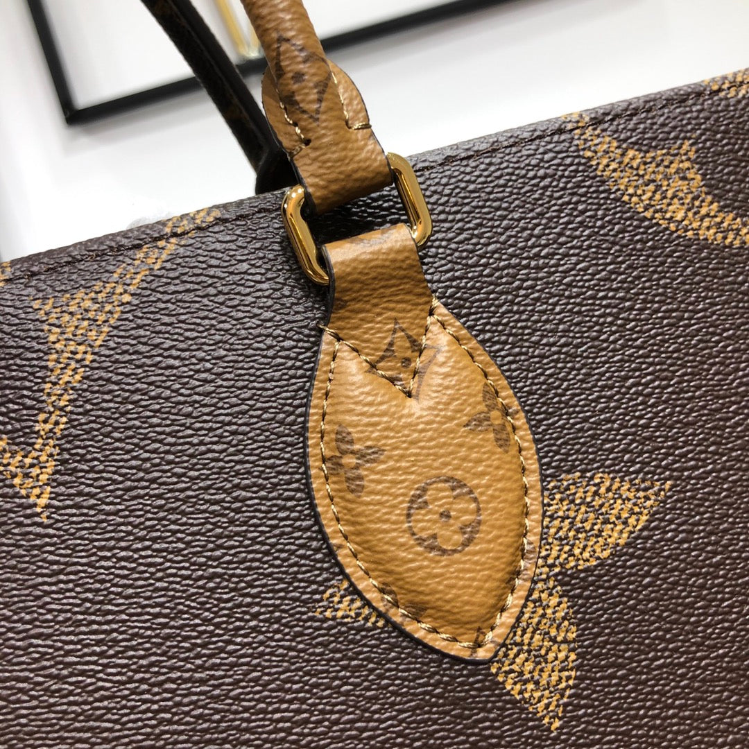 Louis Vuitton Onthego Monogram Tote Bag
