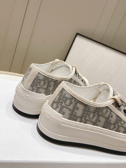 Dior Walk'n'Dior Oblique Embroidered Platform Sneakers