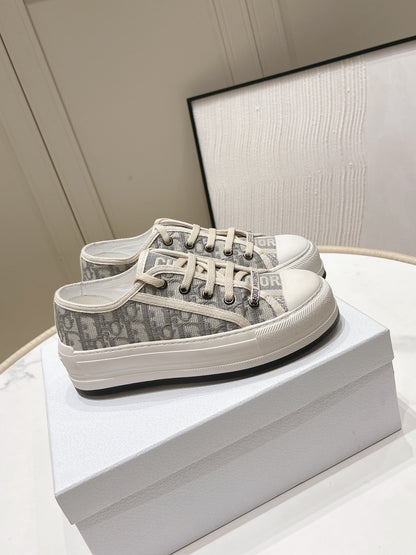 Dior Walk'n'Dior Oblique Embroidered Platform Sneakers