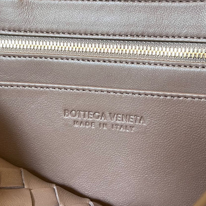 Bottega Veneta Andiamo Handbag