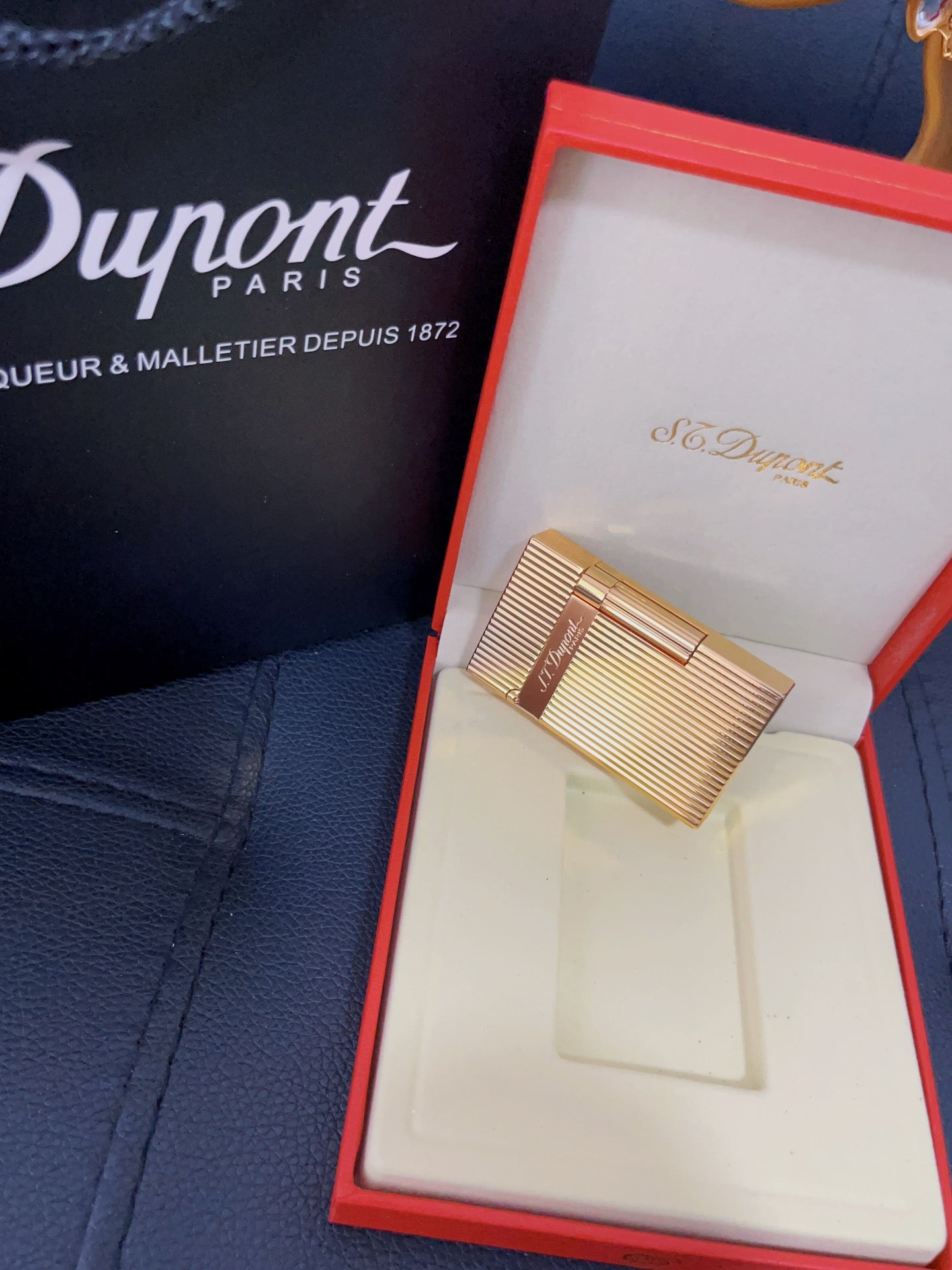 S.T. Dupont Lighter – Luxury Collection