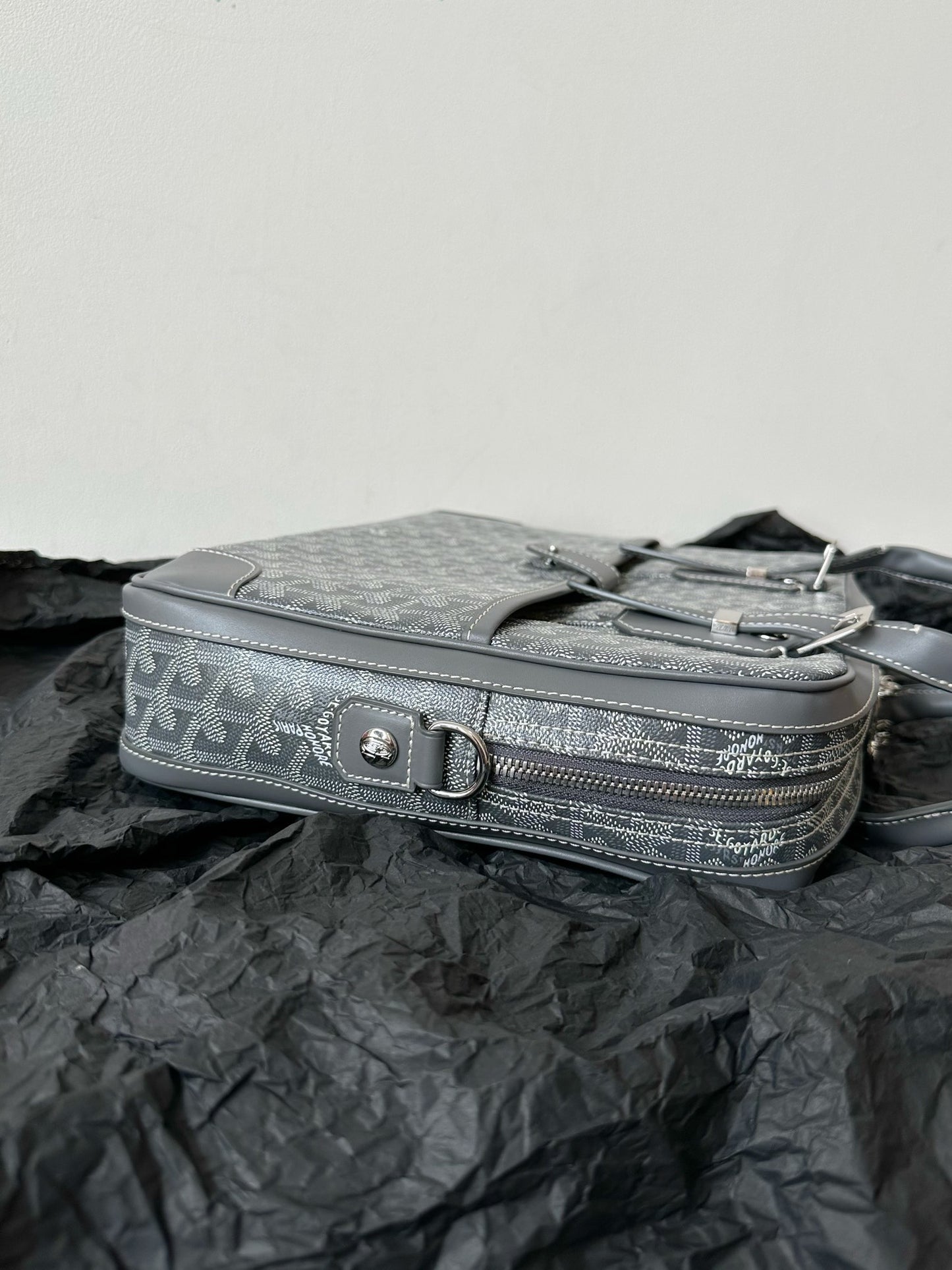 Goyard Men's Briefcase – Grey