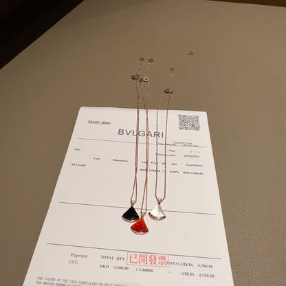 Bulgari Diva's Dream Pendant Necklace