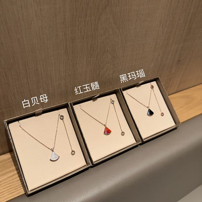 Bulgari Diva's Dream Pendant Necklace