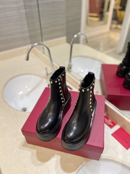 Valentino Garavani Uniqueform Calfskin Platform Ankle Boots